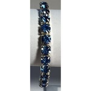 Bracelets Silver Tone Stretch Blue pronged Glass Stones Unbranded